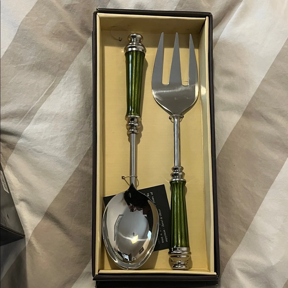 Stylish Green and Silver Serving Utensil Set